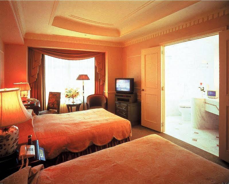 Hotel The Manhattan Chiba Exterior photo