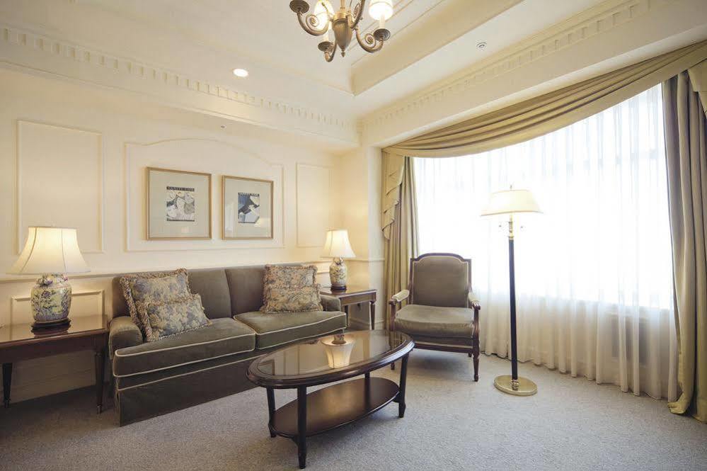 Hotel The Manhattan Chiba Exterior photo